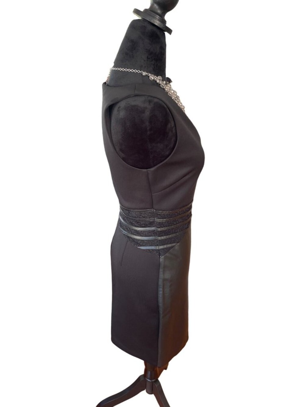 GUESS Black Faux Leather V-Neck Bodycon Dress Size 2 Stretch Mini Party Dress - Picture 8 of 12